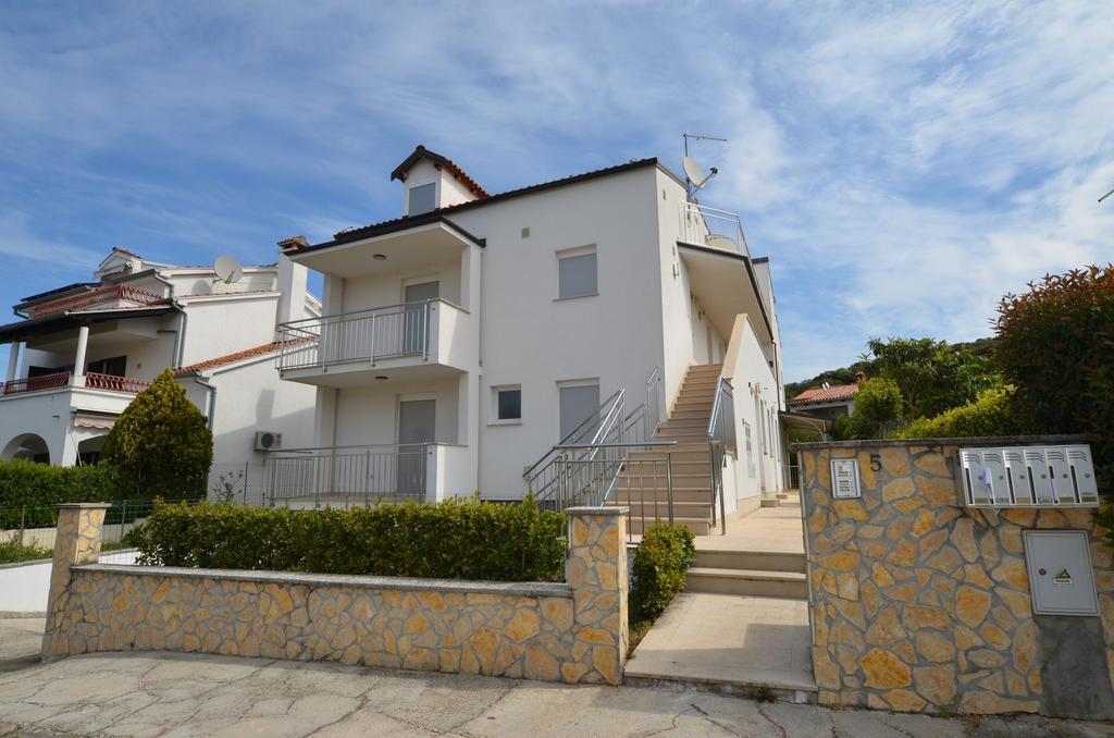 Apartment Anna Borik Rovinj Exteriör bild